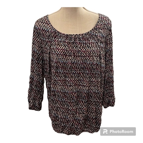 Women’s Daisy Fuentes Abstract Blouse Size Medium - Picture 1 of 8